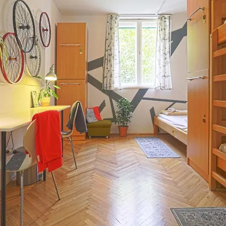 Hostel Tchaikovsky *