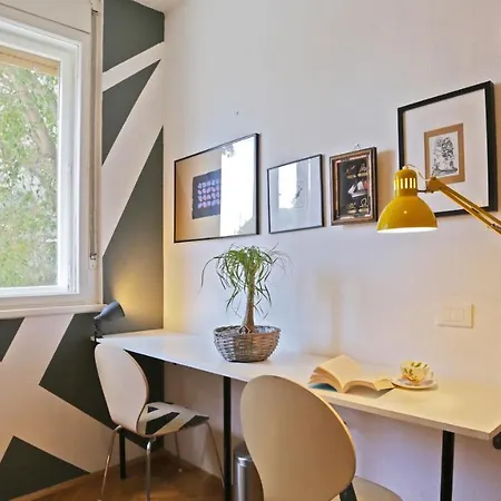 Tchaikovsky Hostel *