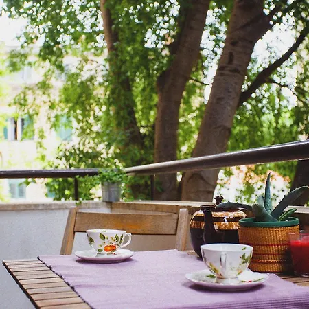 Tchaikovsky Hostel *