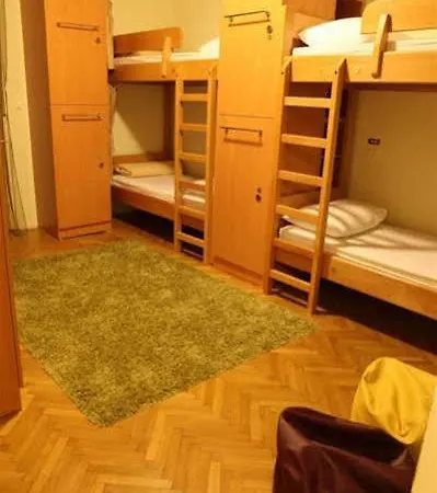 Hostel Tchaikovsky *