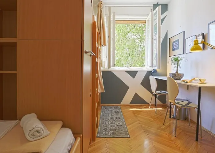 Хостел Tchaikovsky