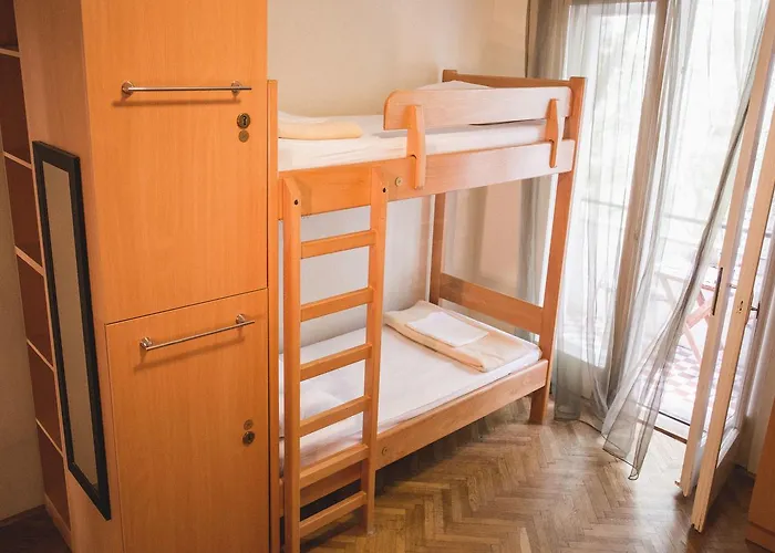 Tchaikovsky Хостел *