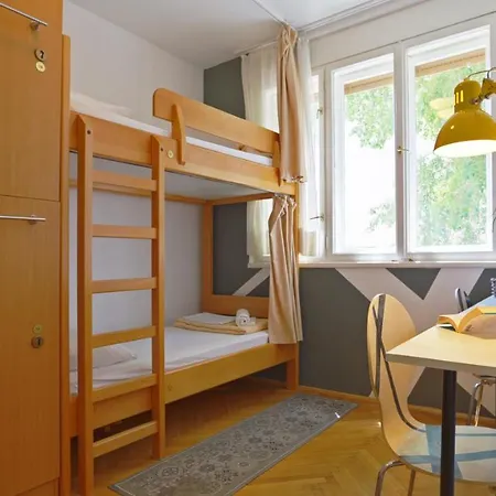 Tchaikovsky Hostal *